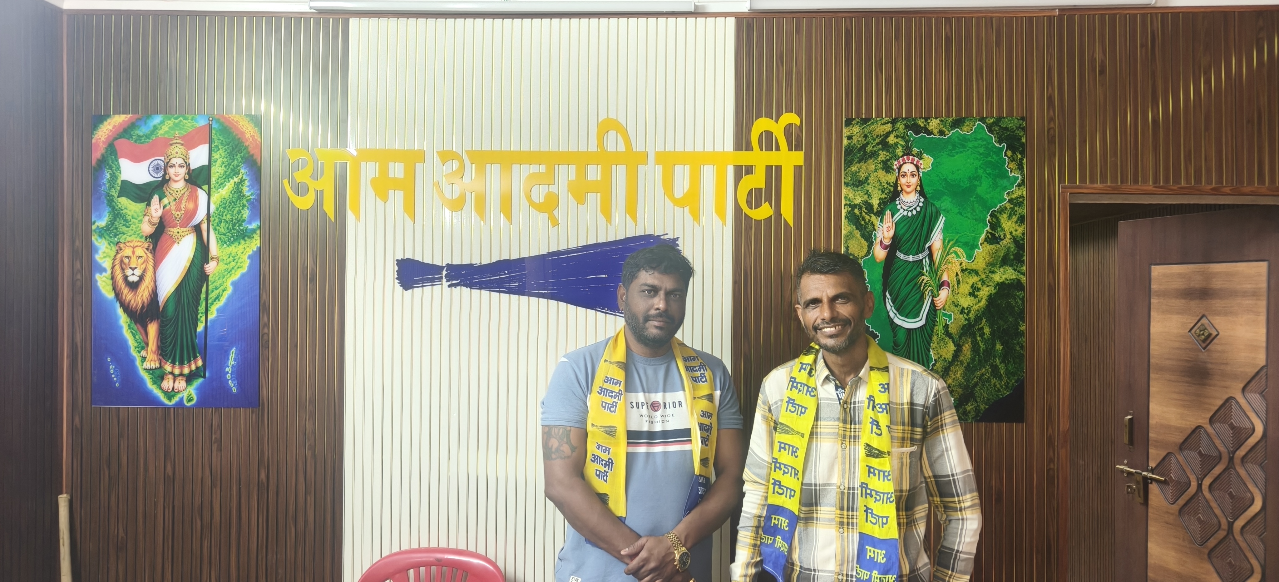 अरविंद केजरीवाल की जनहितकारी नीतियों से प्रभावित होकर अमन यादव ने थामा -100आप-100 का दामन।