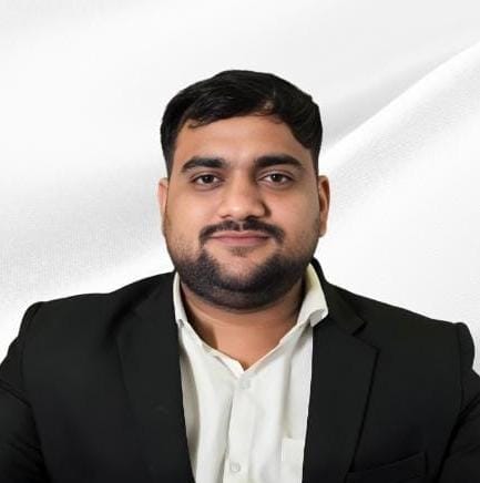 गणेश चतुर्थी पर एडवोकेट अंकित भट्ट की अनोखी पहल: पत्रकारों के लिए नि:शुल्क कानूनी सेवा की घोषणा