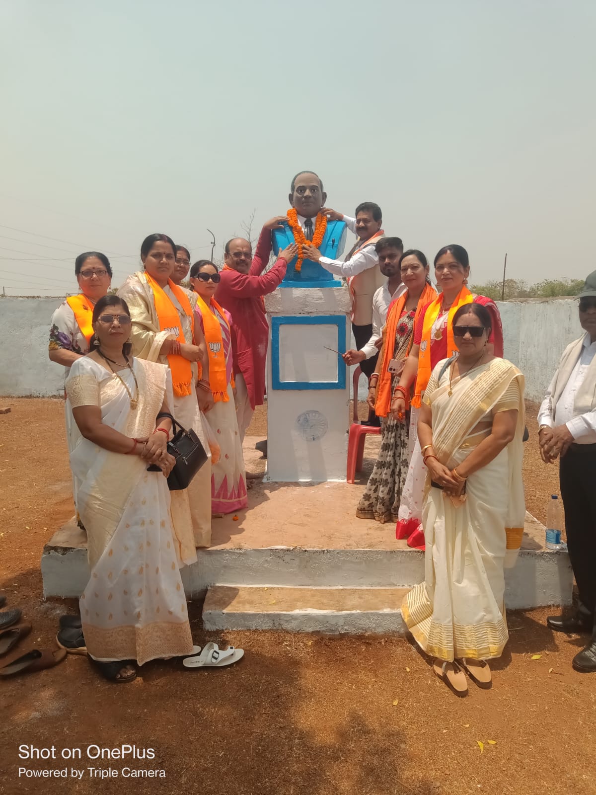 भारतीय जनता पार्टी चरोदा मंडल ने हर्षोल्लास के साथ मनाई डॉ. बाबा साहेब भीमराव अंबेडकर की जयंती।