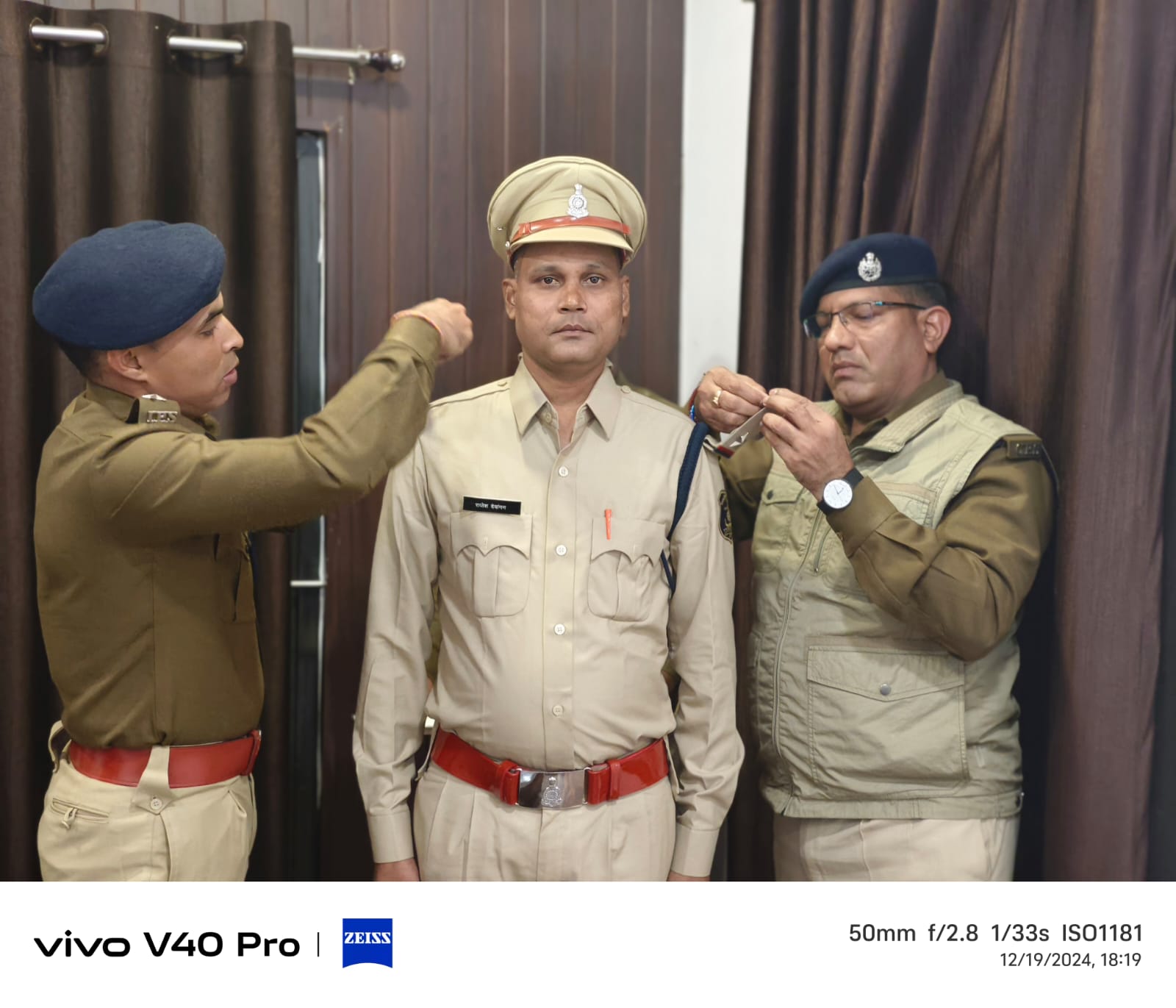 थाना नेवई में पदस्थ प्रधान आरक्षक राजेश को सहायक उप पुलिस निरीक्षक के पदोन्नति पुलिस अधीक्षक दुर्ग द्वारा किया गया।